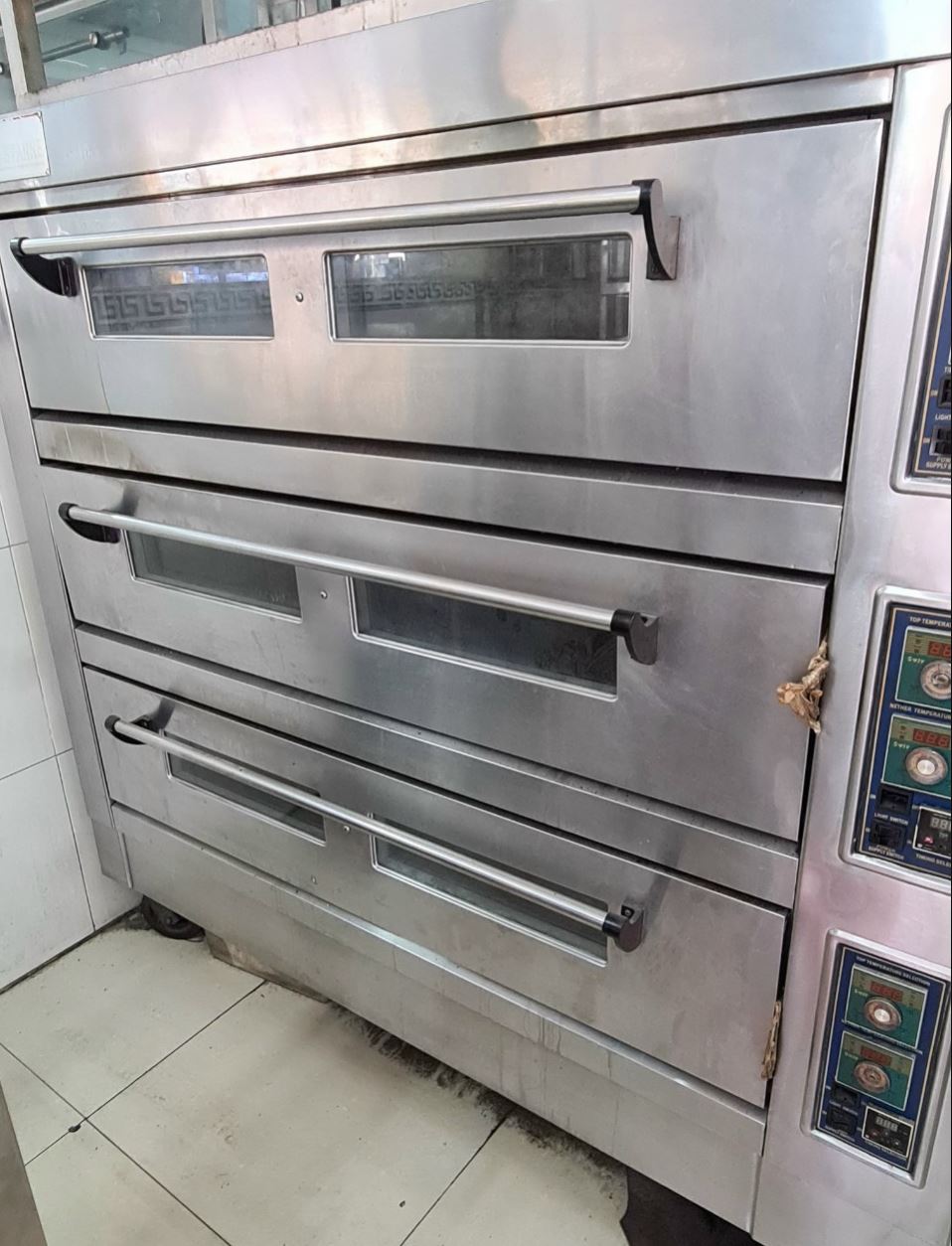 Sửa lò nướng điện 3 tầng